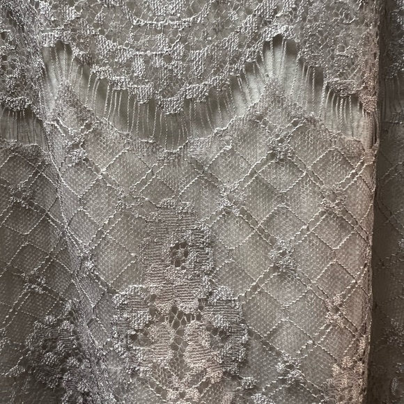 Lace tank - Picture 4 of 4